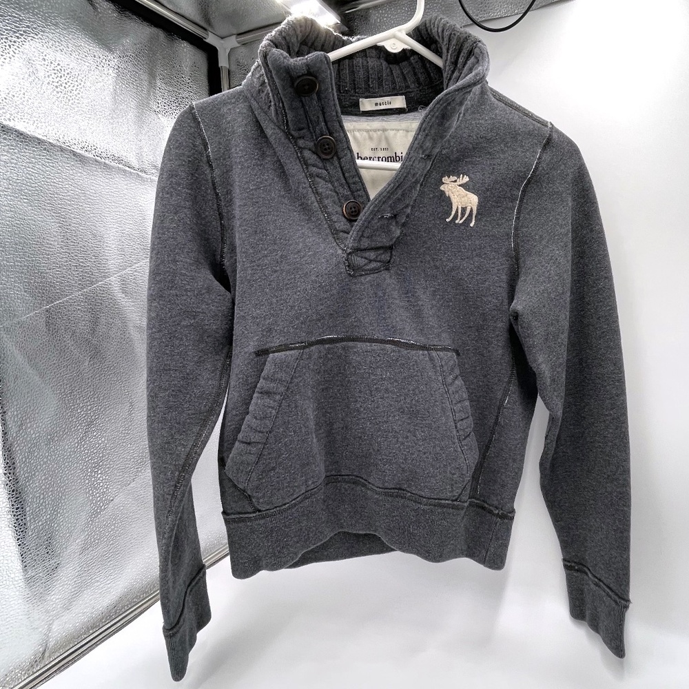 Abercrombie Kids Thick pull over    Large